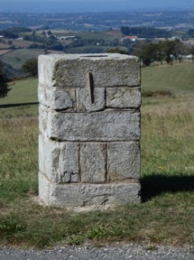 borne g&eacute;od&eacute;sique